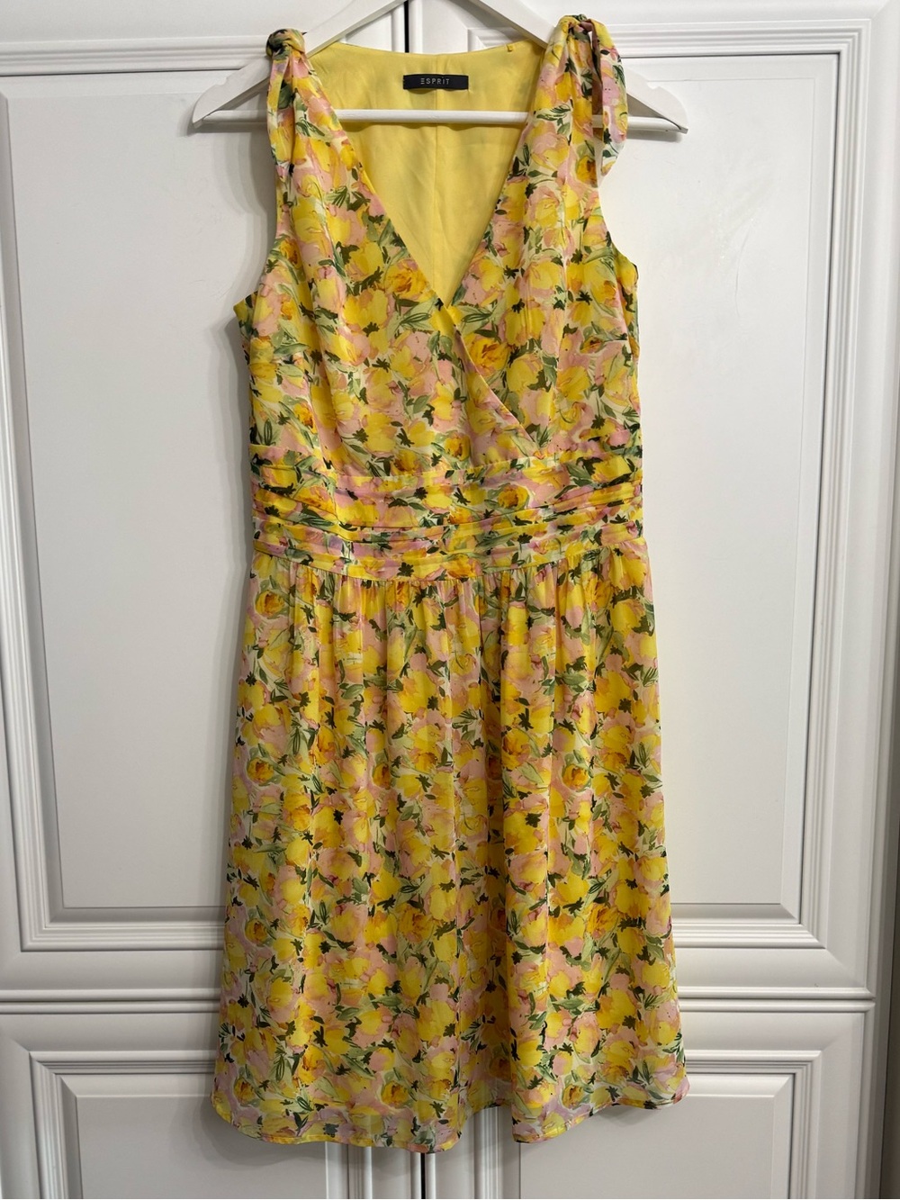 Esprit Size 8 Yellow Floral Tie-Shoulder Sleeveless Fitted Waist Sundress
